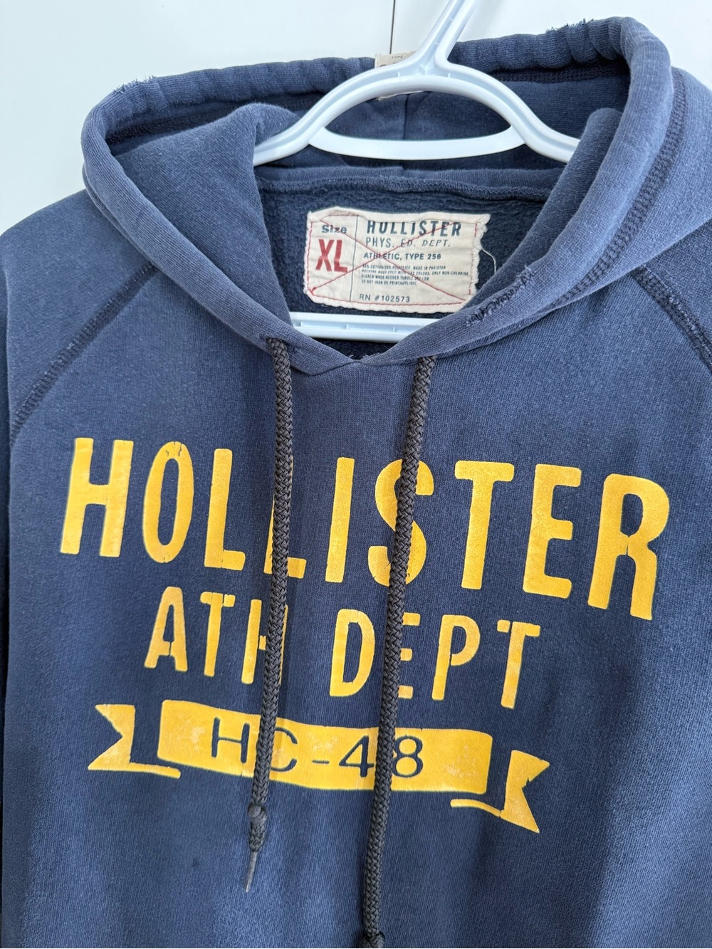 Vintage Navy Blue Pullover Hoodie: Hollister - Picture 3 of 5